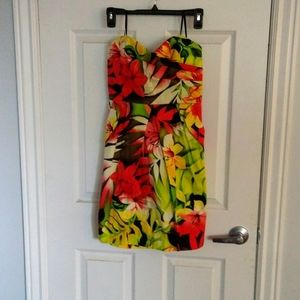 Strapless bright colored Hawaiian Flower print size 11.  Never worn, new.